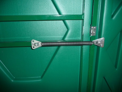 Пружина дверная